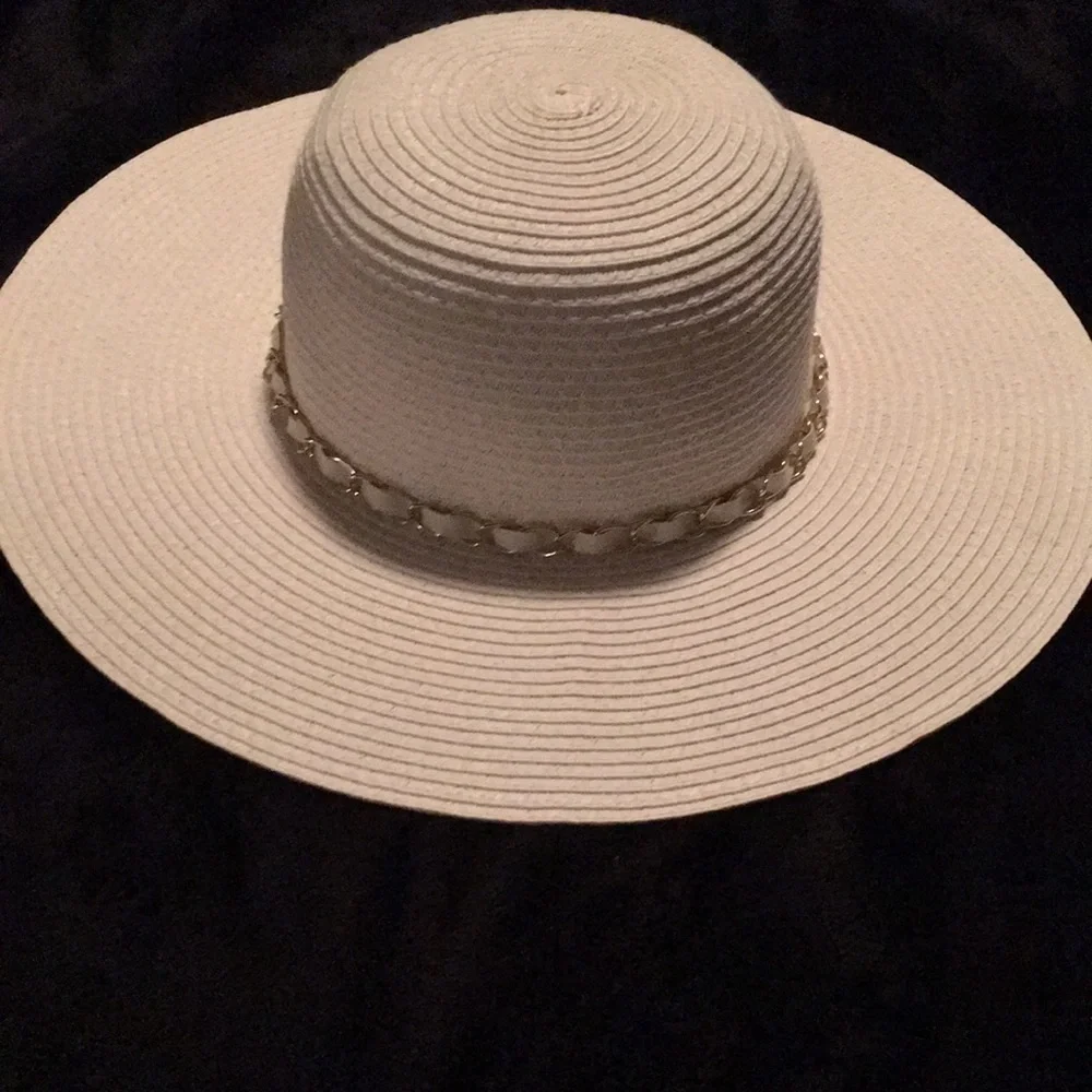 White straw floppy garden hat with gold tone & cream ribbon braided band